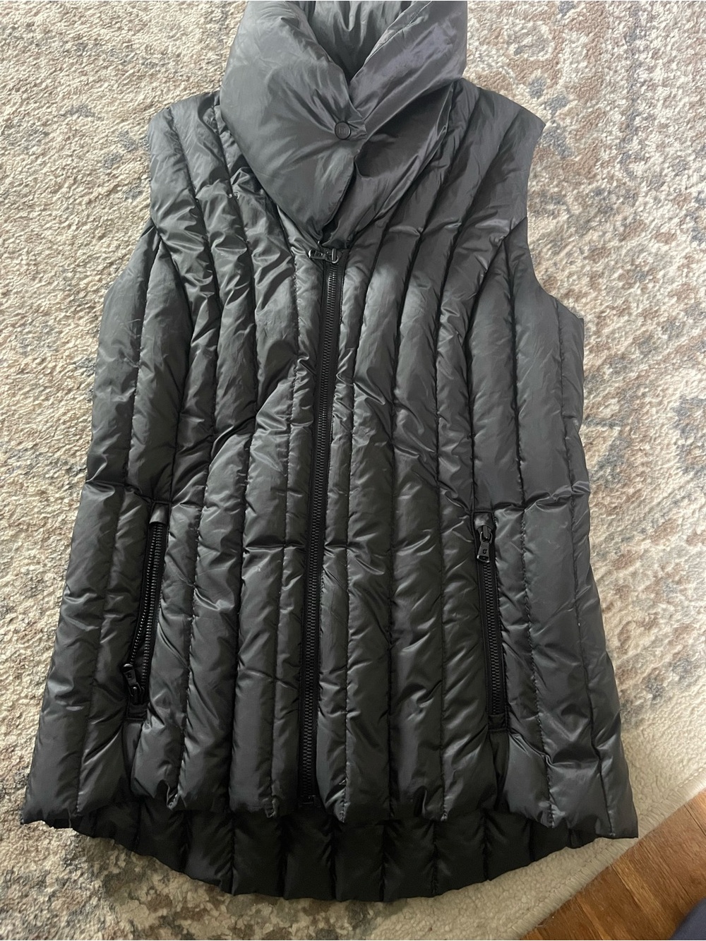 Women’s Goose Down Puffer Vest . XS